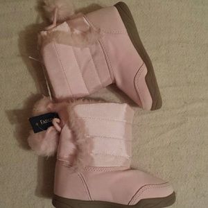 Pink baby winter boots
